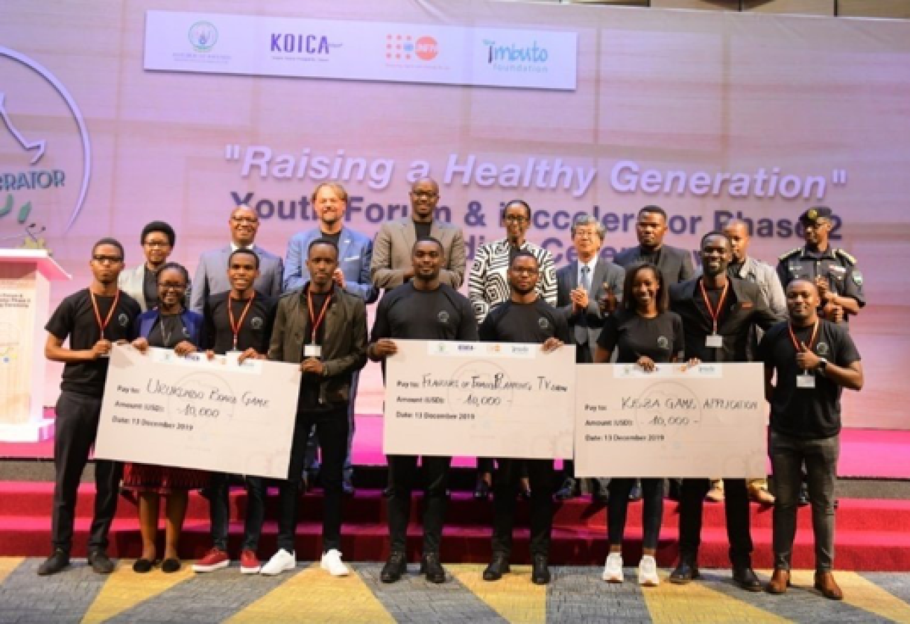 Top 3 awarded solutions of iAccelerator Phase II  awarded by the First Lady of Rwanda and key government and partner Representatives	