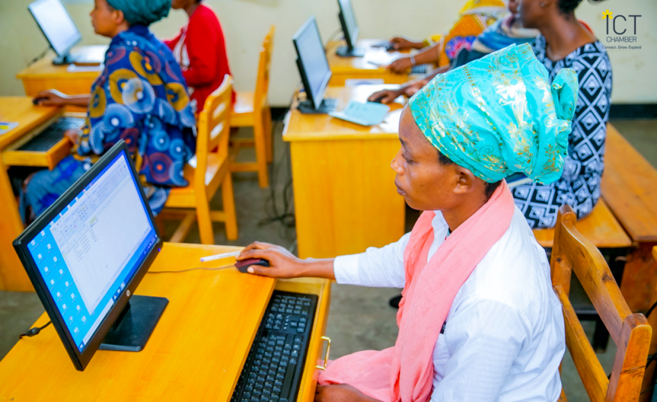 Beneficiaries in one of the onboarding sessions